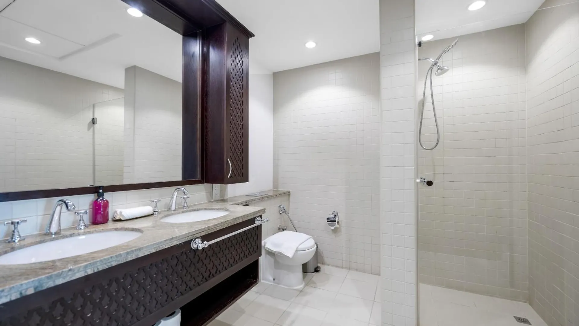 Daire Durrani Homes - Modern Living 3Br With Burj Khalifa And Fountain View - Third Room Without Partition Dubai Birleşik Arap Emirlikleri